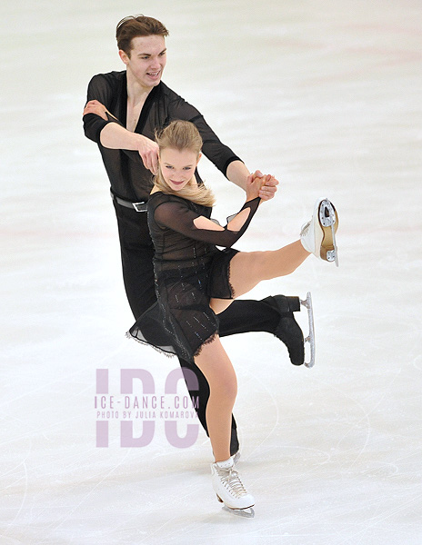 Arina Ushakova & Maxim Nekrasov