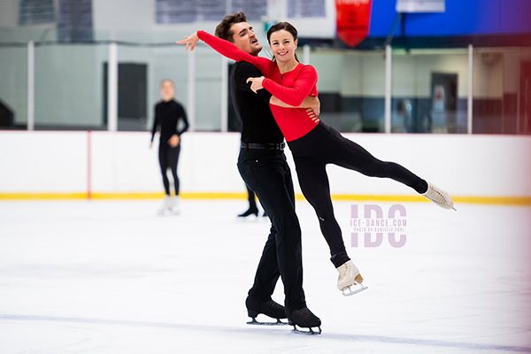 Marie-Jade Lauriault & Romain Le Gac (FRA)