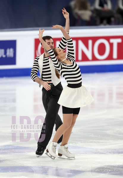 Alexandra Nazarova & Maxim Nikitin (UKR)