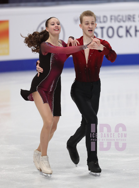Ekaterina Kuznetsova & Oleksandr Kolosovskyi (AZE)