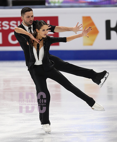Lilah Fear & Lewis Gibson (GBR)