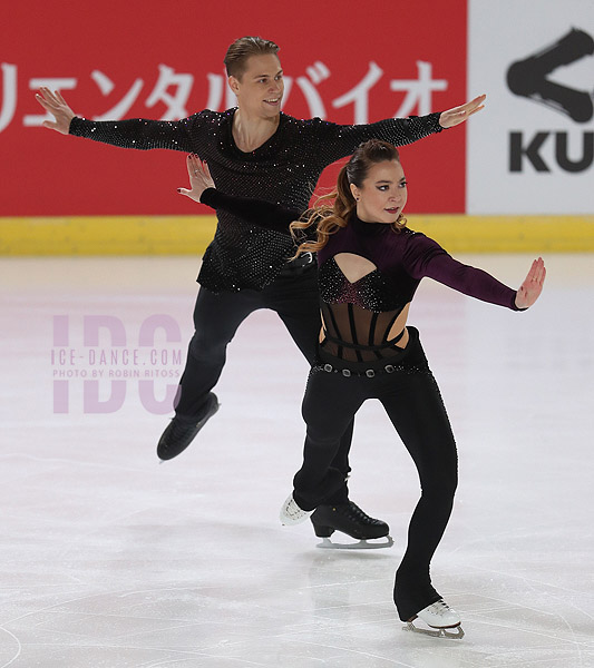 Allison Reed & Saulius Ambrulevičius (LTU)