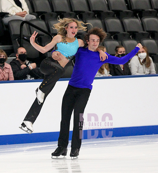 Eva Pate & Logan Bye (USA)