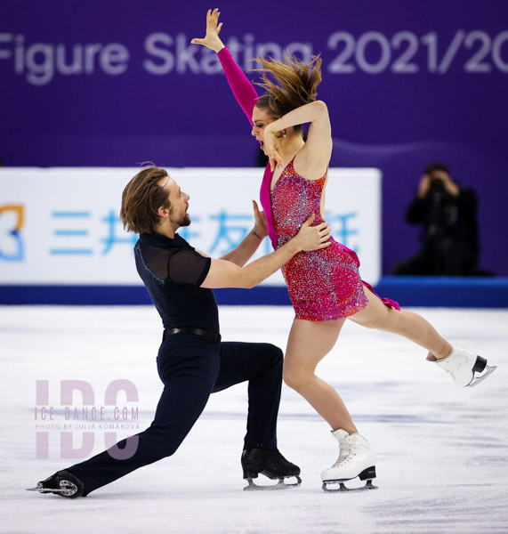 Kaitlin Hawayek & Jean-Luc Baker (USA)