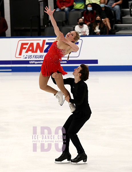 Eva Pate & Logan Bye (USA)