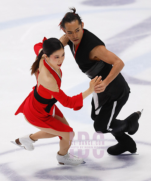 Kana Muramoto & Daisuke Takahashi (JPN)
