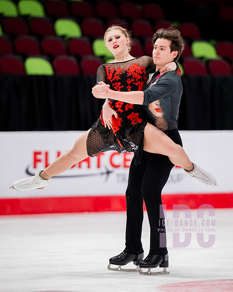 Alicia Fabbri & Paul Ayer 