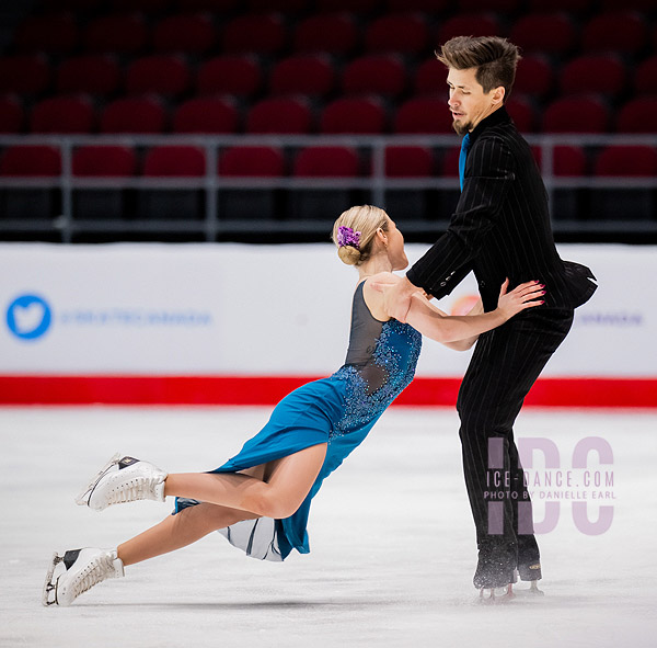 Molly Lanaghan & Dmitre Razgulajevs 