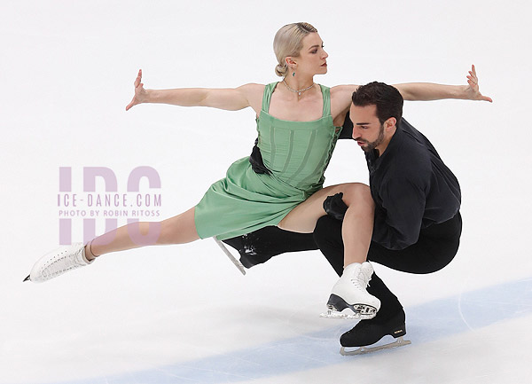 Olivia Smart & Adrian Diaz (ESP)