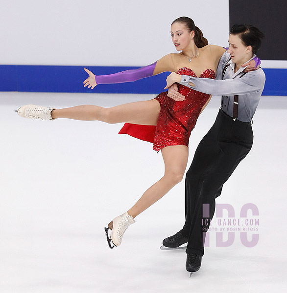 Ekaterina Kuznetsova & Oleksandr Kolosovskyi (AZE)