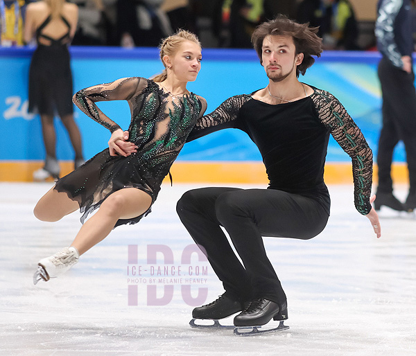 Maria Kazakova & George Reviya (GEO)