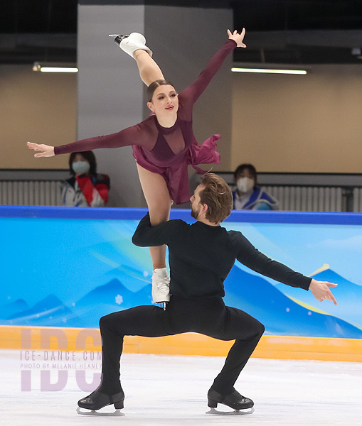 Kaitlin Hawayek & Jean-Luc Baker (USA)