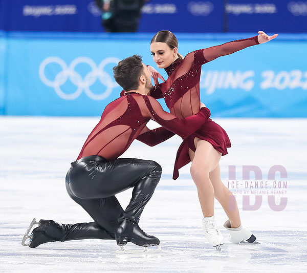 Gabriella Papadakis & Guillaume Cizeron (FRA)