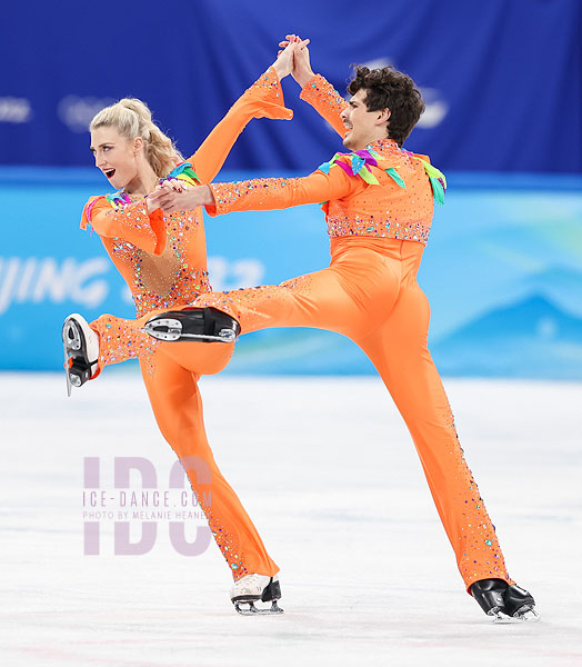 Piper Gilles & Paul Poirier (CAN)