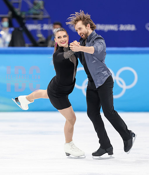 Kaitlin Hawayek & Jean-Luc Baker (USA)