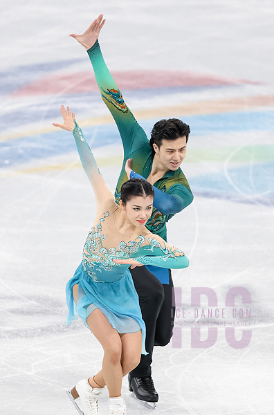 Shiyue Wang & Xinyu Liu (CHN)