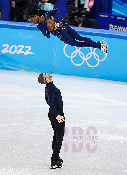 Vanessa James & Eric Radford (CAN)