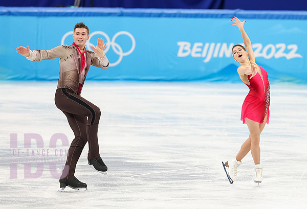 Anastasia Mishina & Aleksandr Galliamov (ROC)