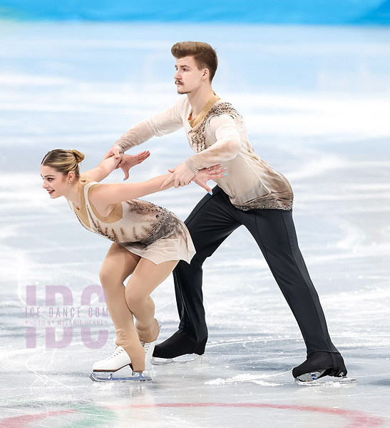 Sofiia Holichenko & Artem Darenskyi (UKR)