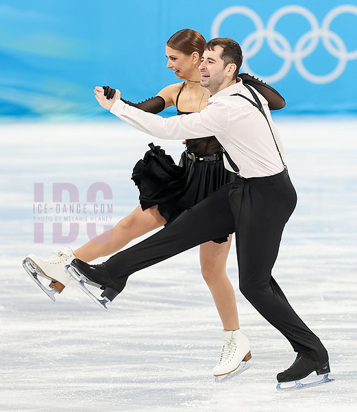 Oleksandra Nazarova & Maksym Nikitin (UKR)