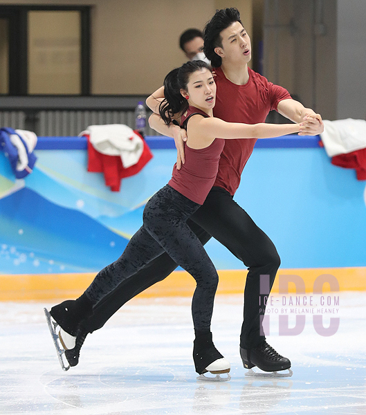 Shiyue Wang & Xinyu Liu (CHN)