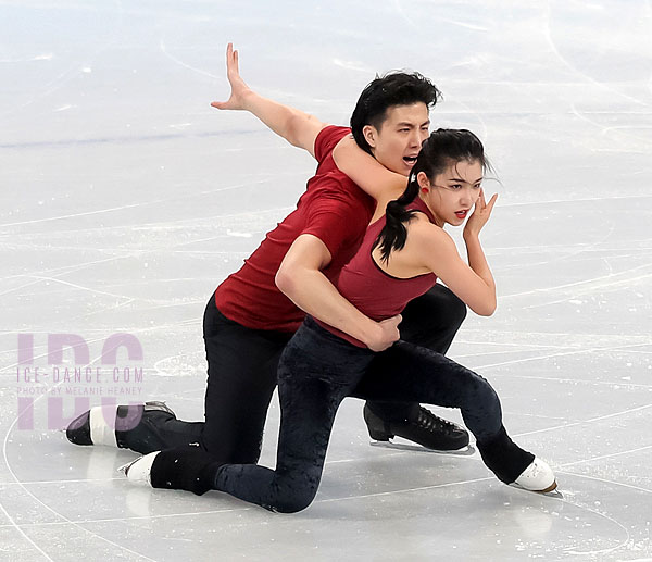 Shiyue Wang & Xinyu Liu (CHN)