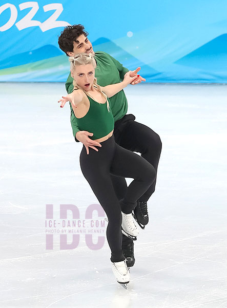 Piper Gilles & Paul Poirier (CAN)