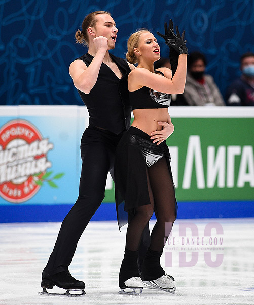 Ekaterina Mironova & Evgenii Ustenko