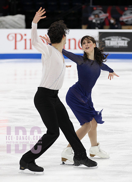 Helena Carhart & Volodymyr Horovyi