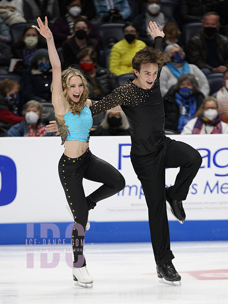 Eva Pate & Logan Bye