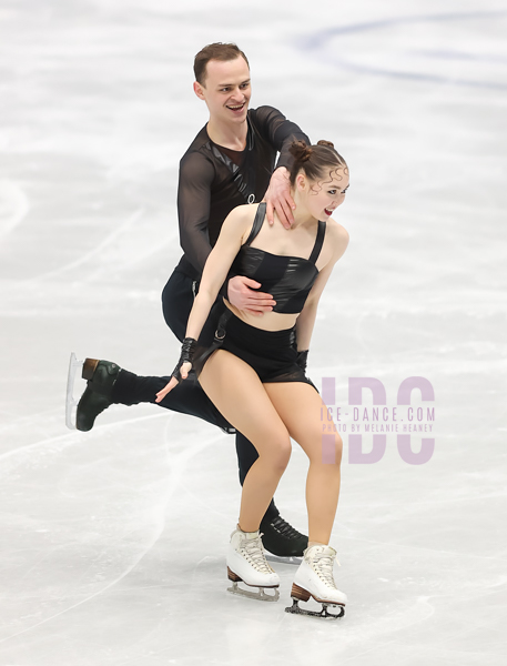 Gaukhar Nauryzova & Boyisangur Datiev (KAZ)